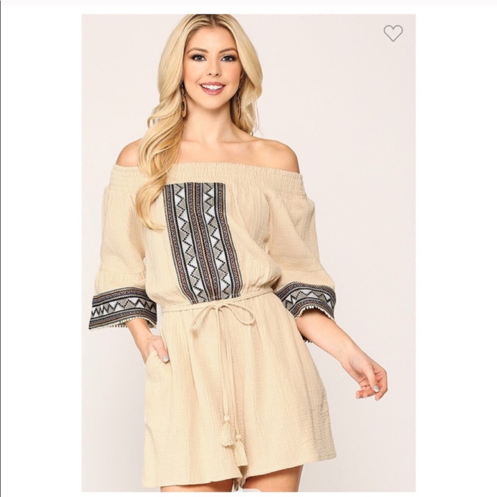 B5 A Girl Thing. Natural crinkle romper with pockets.GIGIO